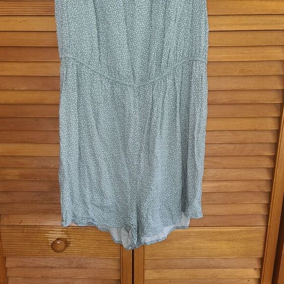 Forever 21 Short Sleeve Romper Size L - Picture 5 of 7